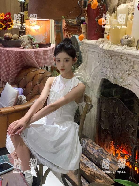 120斤的小王同学 微密圈 - 美丽与性感的交融,120斤的小王同学全新图包分享,看性感蝴蝶的迷人魅力!