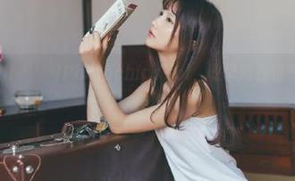 观看Dami(퀸다미)PhotochipsVol，收录她独特气质的图包合集