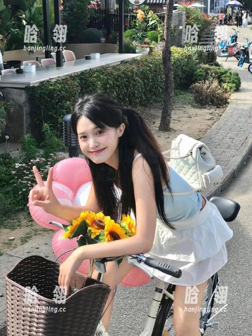 Feilin嗲囡囡-陈雅漫VICKY Feilin嗲囡囡 - 探索浴室魅力:陈雅漫VICKY的私拍资源,你准备好了吗?