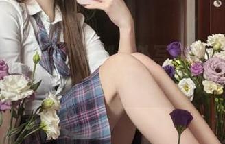 GIRLT果团网 – 定制户外写真艺术：欣赏莫雅琪在大自然中的精彩瞬间