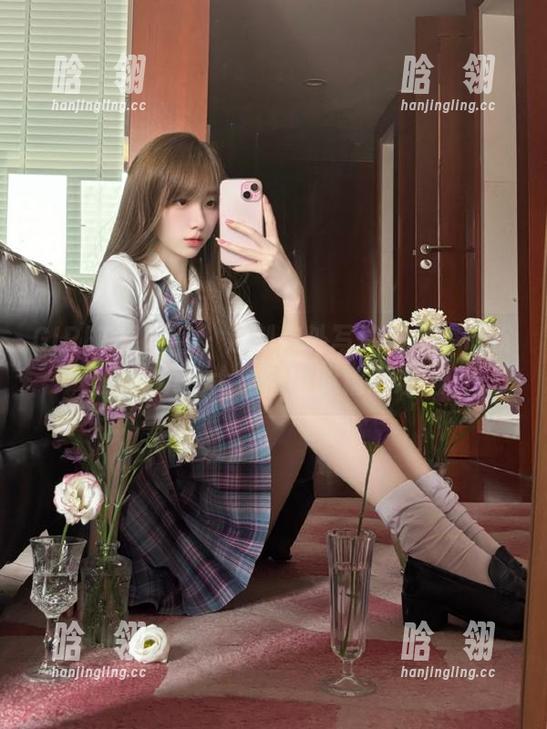GIRLT果团网-莫雅琪 GIRLT果团网 - 定制户外写真艺术:欣赏莫雅琪在大自然中的精彩瞬间