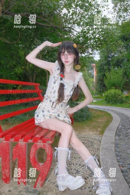 HuaYang花漾-宋kiki HuaYang花漾 - 不容错过!宋kiki圣诞作品集全新更新,展现冬季的童话般风景