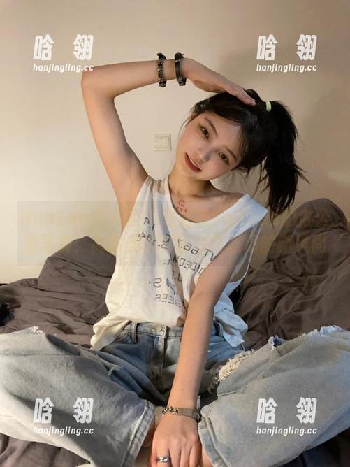 HuaYan花の颜-兜豆靓Youlina HuaYan花の颜 - 兜豆靓Youlina的办公室写真:高清美图带你领略职场的新风尚