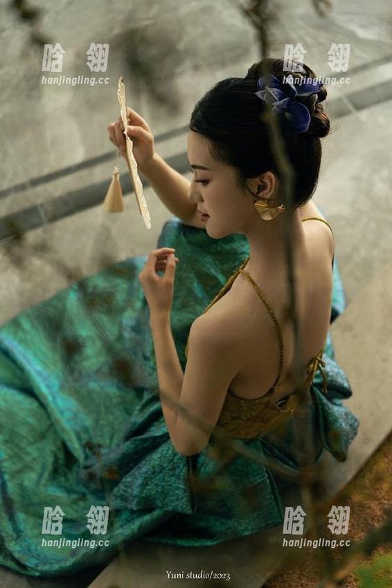 IMiss爱蜜社-杨紫嫣 IMiss爱蜜社 - 邂逅杨紫嫣,清纯写真套图让你陷入她的萌系魅力!
