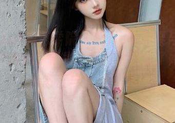 MFStar模范学院 – Ellie艾栗栗与皮衣的完美邂逅，精彩写真图片记录了她的时尚态度与生活理念。