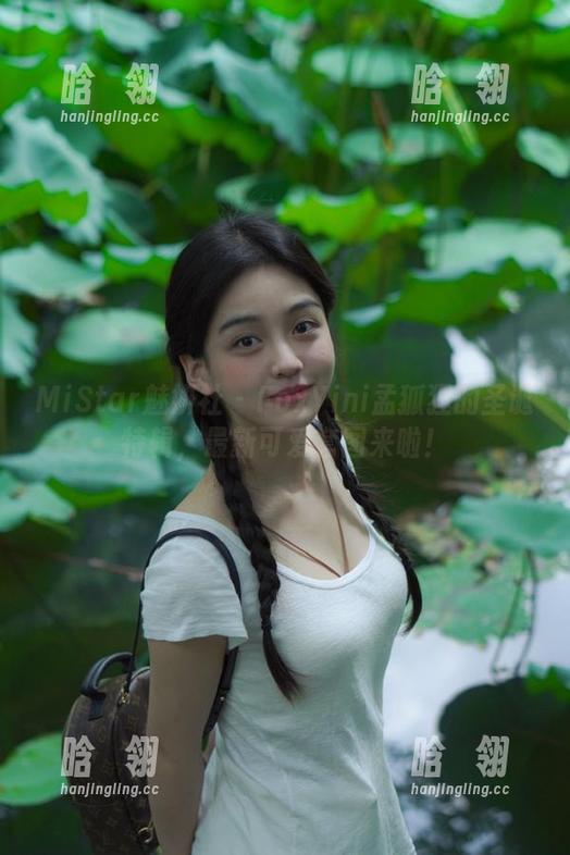 MiStar魅妍社 - FoxYini孟狐狸的圣诞特辑，最新可爱套图来啦！