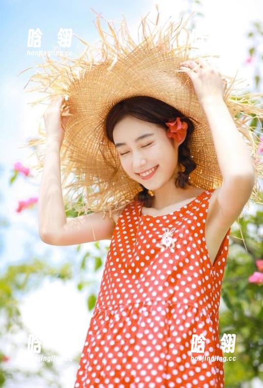 MiStar魅妍社 - 陈雅漫VICKY的礼服全集大放送，原图比你的朋友圈还精彩！