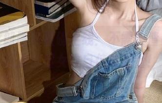 慕丝女郎图包重磅上线：不需要渣男，作品里尽显女性自信与力量！