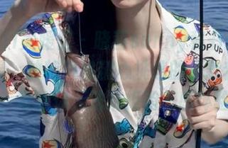 MyGirl美媛馆 – 晓茜sunny秘书优雅韵味尽显，独特风格精心挑选的多款套图精选，带给你无法抗拒的美感体验！