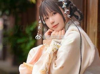 迷人的“Nyako喵子”带来“柯杨斯卡娅”系列图集，让你沉浸在绝美写真美图中