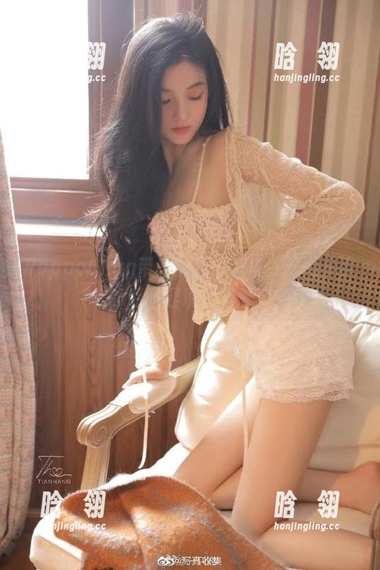 PoppaChan PoppaChan带来的私拍盛宴,雷姆兔女郎原图显现无限魅力