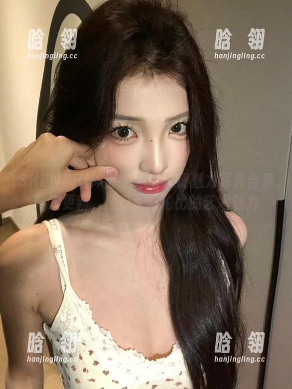 SHENSHI绅士-毛毛 SHENSHI绅士 - 毛毛天使魅力写真合集再次更新,感受无与伦比的艺术魅力