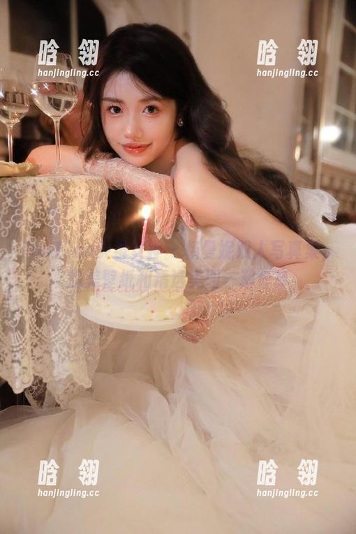 TouTiao头条女神 - 杨曼妮双人写真集，超美壁纸和精选美图一起分享