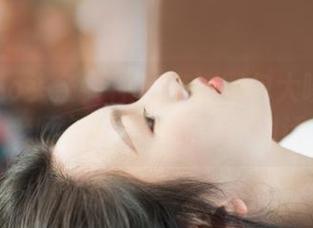 TouTiao头条女神 – 高清图包大曝光：蔡老师与姐妹间的深情对话