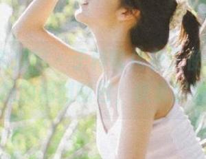 UGirls尤果网 – 于梓馨化身天使，带来不可抗拒的福利图包，快来解锁吧！