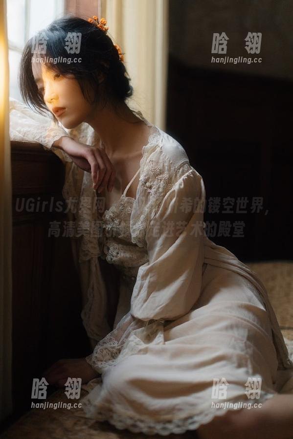 UGirls尤果网 - 进入周妍希的镂空世界，高清美图引领你走进艺术的殿堂
