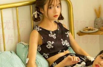 UGirls尤果网 – 李莉莉的居家风景，免费图片为你的空间增添点色彩！