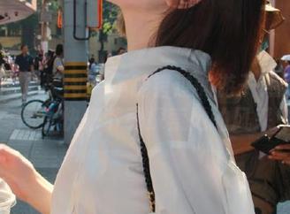 UGirls尤果网 – 不能错过的游子熙双马尾套图，快来下载探索她的风采！