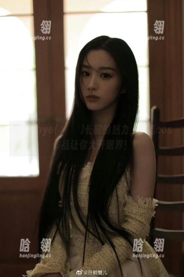 感受Uhye(이유혜)长腿的魅力，精选cos作品让你大开眼界！