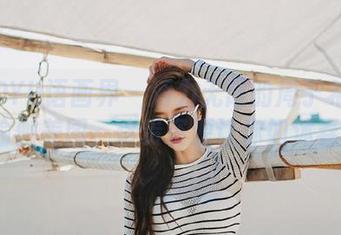 XIAOYU语画界 – 活力无限的周于希Sandy瑜伽美图，珍贵资源让你如沐春风！