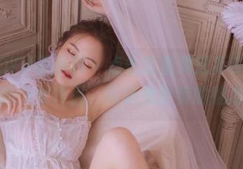 XIAOYU语画界 – 点击观看周思乔Betty的少女作品，领略她独特的魅力