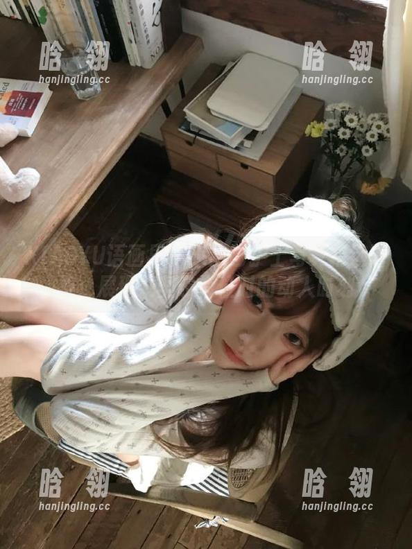 XIAOYU语画界-小热巴 XIAOYU语画界 - 小热巴护士写真精选图集:展现她坚守岗位时的动人时刻