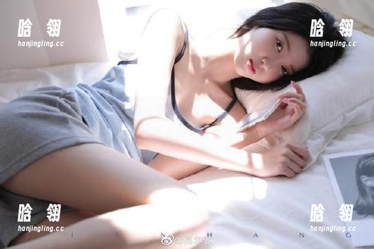 XIAOYU语画界 - 高清捕捉豆瓣酱在海边的迷人瞬间，海洋风光与美丽套图完美结合！