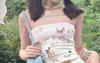 XINGYAN星颜社 – 在潘思沁的教室中发现美，免费下载精美写真美图！