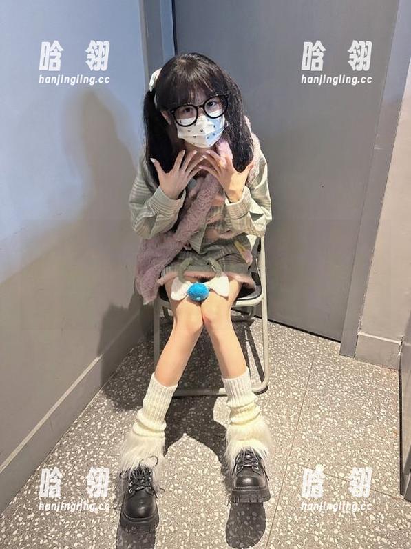 XINGYAN星颜社-韩雨馨 XINGYAN星颜社 - 韩雨馨高跟鞋写真作品更新,展现经典与现代的碰撞,带你领略她的独特个性!