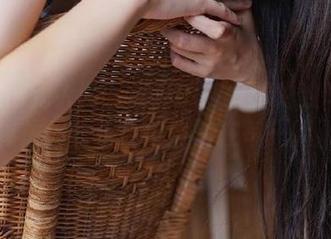 Xiuren秀人网 – MODEL伊若豹纹写真精选，释放你的个性与自信在每一幅画面中