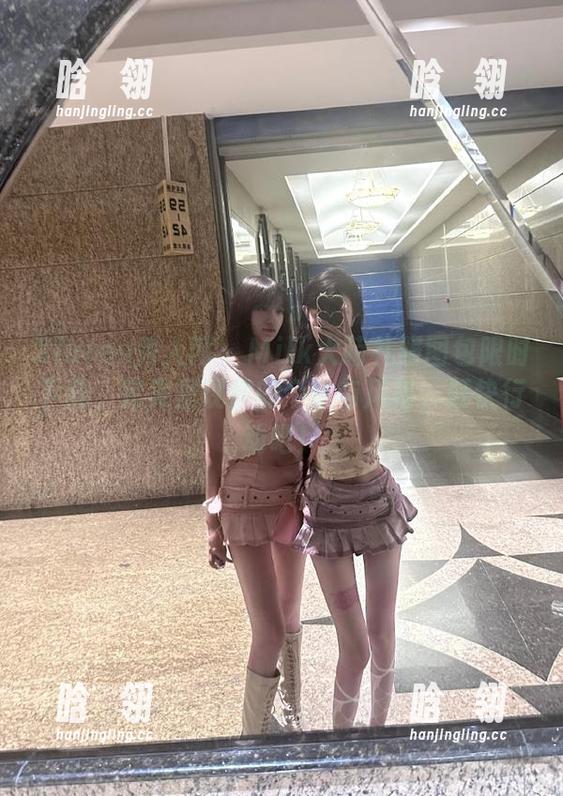 Xiuren秀人网 - Milk大萌礼服图包限时下载，完美呈现你的个性与风格，赶快行动吧！