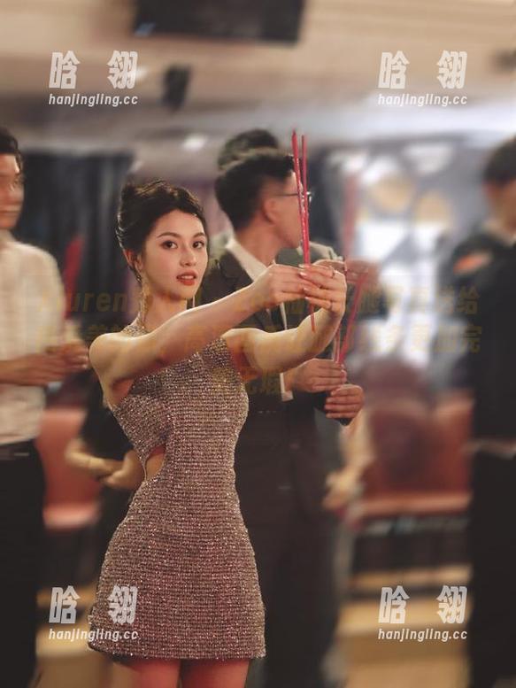 Xiuren秀人网-Zoe柚柚 Xiuren秀人网 - Zoe柚柚长腿写真送给热爱美的你,高清画质让腿部线条更加完美无瑕!