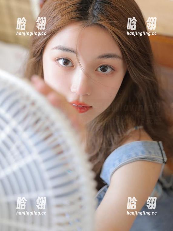 Xiuren秀人网 - 不可错过的lavinia肉肉黑色全套原图，瞬间点燃你的创作灵感