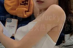 Xiuren秀人网 – 见证lucky咏丹修女的灵动瞬间，新图包火热更新等你来欣赏