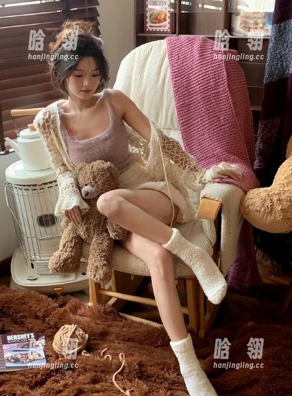 Xiuren秀人网-七米baby Xiuren秀人网 - 七米baby毛衣写真作品,精致套图展示时尚与温暖的交融