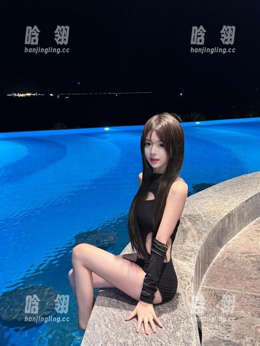 Xiuren秀人网-南初妹妹 Xiuren秀人网 - 每一帧都是艺术:南初妹妹最新美图作品,带你进入她的梦幻世界!