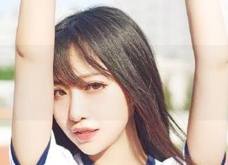 Xiuren秀人网 – 美图更新！唐安琪礼服写真展现出不一样的华丽风格！