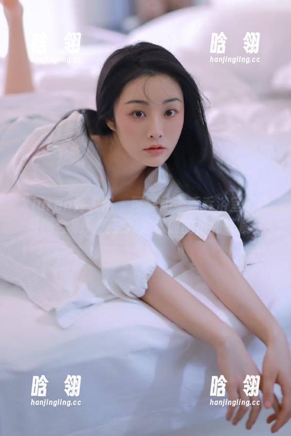 Xiuren秀人网 - 可爱奶芙乔乔浴室写真原图合集，感受她如水般的柔和气质！