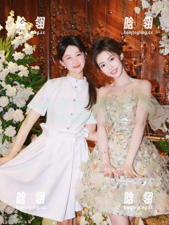 Xiuren秀人网 - 美食与魅力交织：李若汐独特的厨娘写真图集