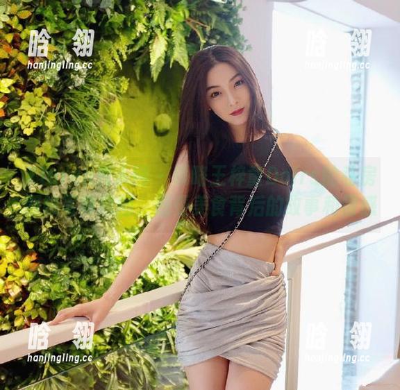 Xiuren秀人网-王梓童Doirs Xiuren秀人网 - 领略王梓童Doirs的私房厨娘写真原图,感受美食背后的故事和情感