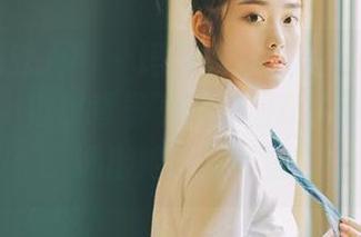 Xiuren秀人网 – 玛鲁娜Manuela最新写真推出，透明背景下的美图让人莞尔一笑，透出她的独特魅力