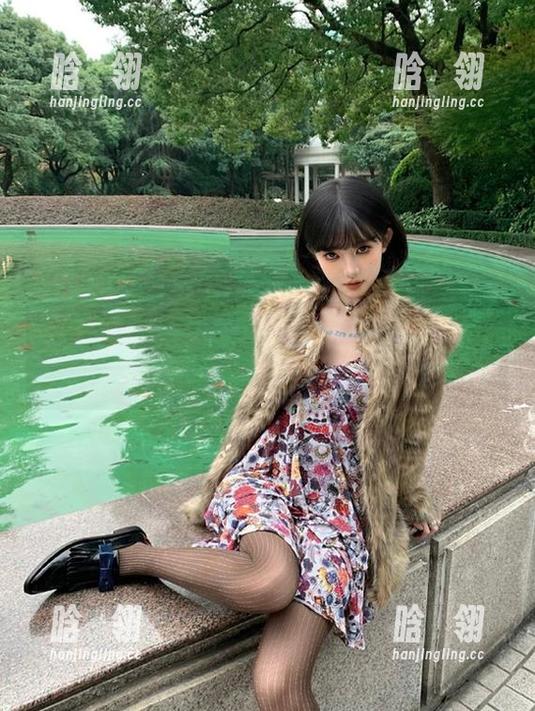 Xiuren秀人网 - 走近田小燕Vicky学妹的高清写真，感受她传递的独特气质