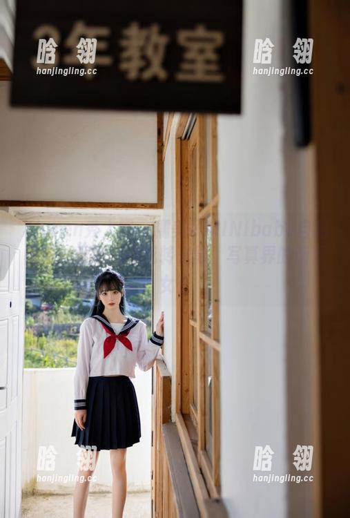 Xiuren秀人网 - 糯美子MINIbabe自拍图包：看她如何玩转光影，写真界的新晋女王
