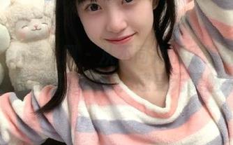 Xiuren秀人网 – 从不同角度欣赏舒林培双马尾的写真全套，感受无限魅力。