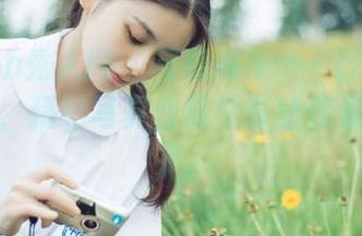 Xiuren秀人网 – 与草莓mm一起踏入泳衣世界，精彩写真合集分享给你最美的夏天。