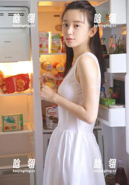 Xiuren秀人网 - 快来下载蛋蛋宝的浴缸写真合集，网盘安全保障，让美丽尽在掌握！