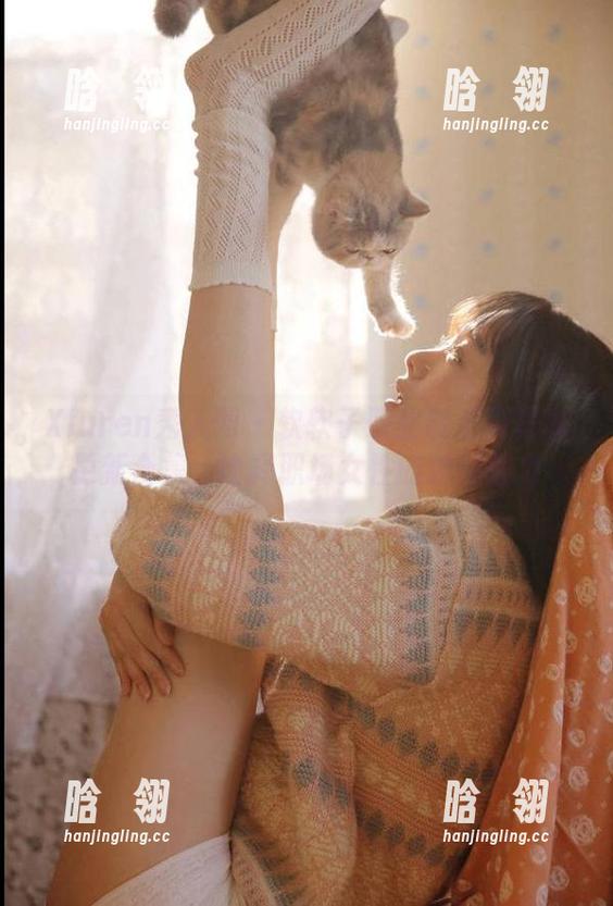 Xiuren秀人网 - 软软子职业装系列写真更新合集，诠释职场女性的独特魅力