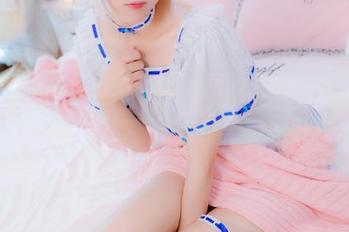 Xiuren秀人网 – 陈小喵的青春校园：10张不可错过的校服美图写真