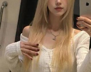 Xiuren秀人网 – 鱼尾fish在死库水中探索，打造独特视觉的写真与图包合集