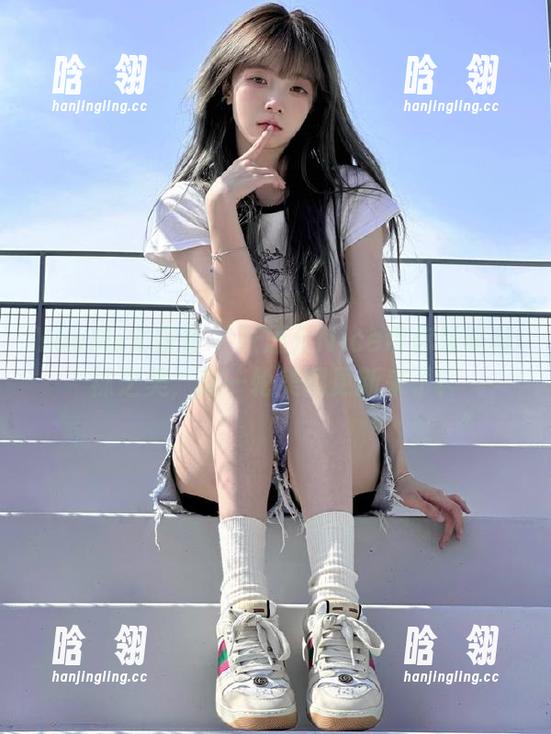 YouMi尤蜜荟 - 张思允Nice带你领略丝袜之美，新一轮美图更新来了！